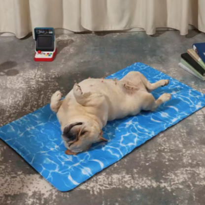 Tapis Rafraîchissant Nepfaivy pour Chien et Chat – Fraîcheur Instantanée et Confort Optimal